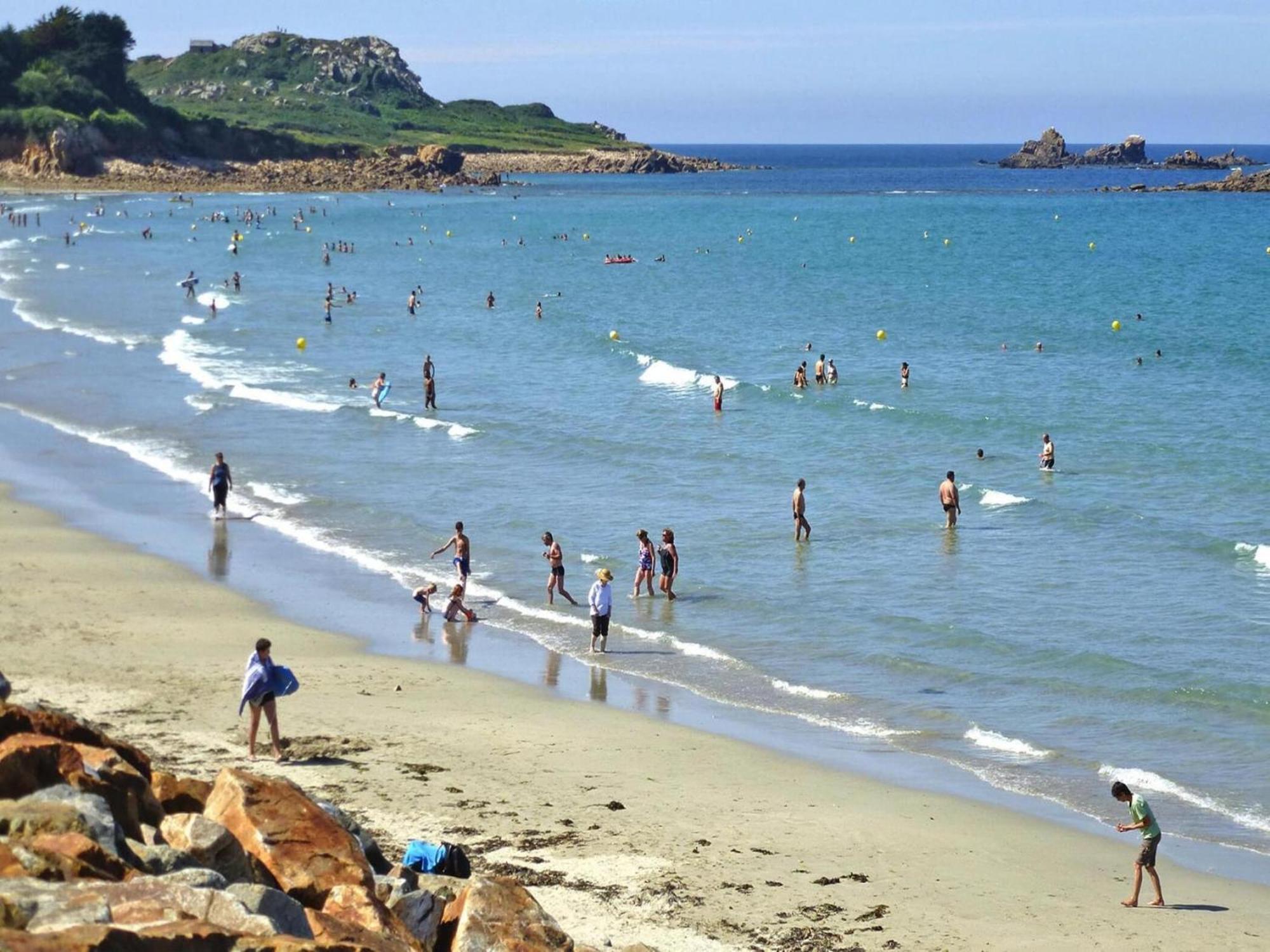 פלוגאסנו Pretty Breton Holiday Home In A Top Location מראה חיצוני תמונה